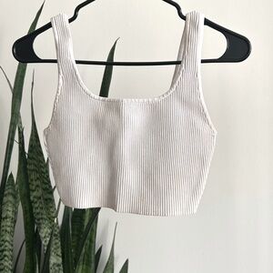 Aritzia Babaton Sculpt Knit Ribbed Square Neck Cropped Tank Top